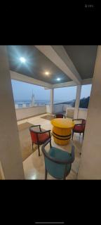 Wavestay uthandi beach - 1
