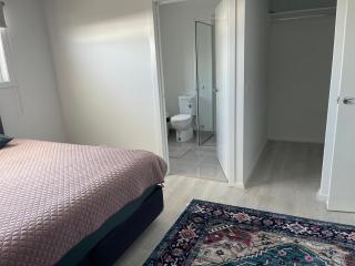 Ensuite room in Mount Duneed, Victoria - 8