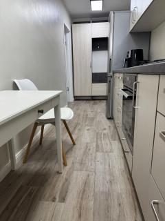 Crystal Modern Apartment - 1