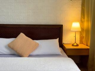 Hannah’s Morning Sun - Studio Room - Manila - 5