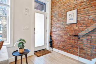 Sleeps 12 Downtown Entire home with rooftop - 4