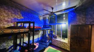 Sri Ganga Darshan cafe hostel - 4