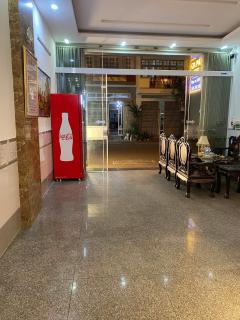 Gia Phú Hotel - 2
