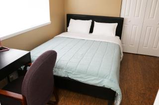 Quiet, clean and comfortable room - 3