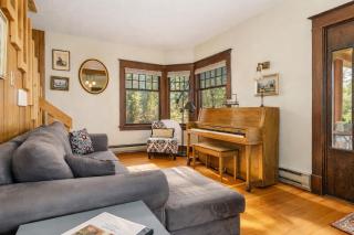 Rockwell Retreat by NW Comfy Cabins - 9