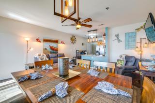 Balcony and Serene Views Cozy Condo in Huddleston! - 3