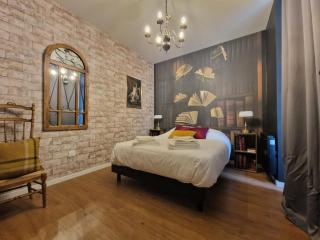 Appartement 4 pers - déco magique immersive - centre Reims - 9