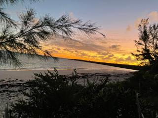 Eleuthera Piccolo Smeramdo - 2