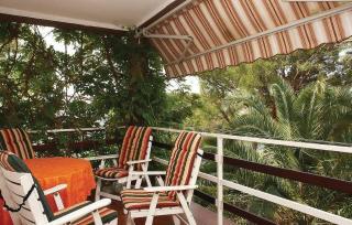 Marisa, your breakfast with a sea view - 1