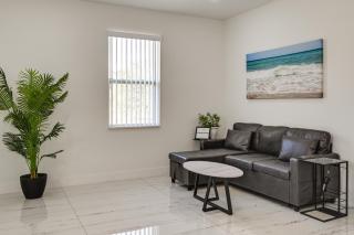 Fairways and MLB Fun! Couples Home in Lehigh Acres - 6