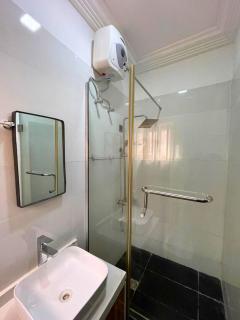 Spacious house with constant electricity and game - 5