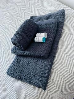 Charming Nottingham Retreat with Garden View - 2