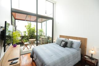 Diseño, Luz Natural y Jardín Privado en Loft - 0