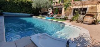 Villa de charme avec piscine et jacuzzi en Provence - 7