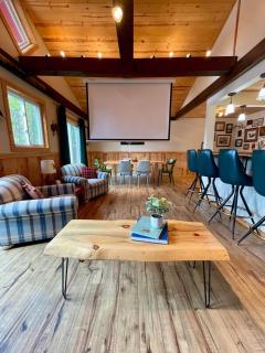 Cozy Cabin on Private Lake in Gwinn - 5