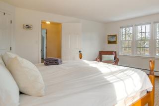 1 Mi to Sand! Mid-Cape Chatham with Furnished Deck - 7