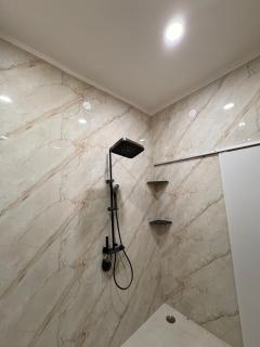 The Suite-Urban Luxe Escape - 6
