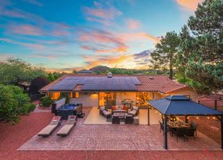 Vista Bonita | Views, Spa, Trailheads, Firepits - 2