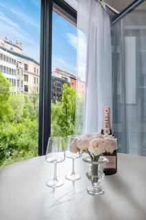 La Parisienne in Old Montreal -Downtown Montreal - Laundry - 5