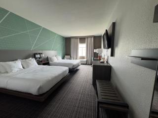 Comfort inn and Suites - 5