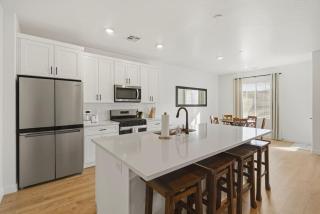 Zion Home. Budget and Group Friendly, in Home Gym - 4