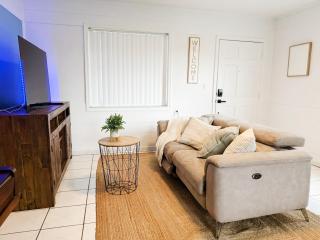 Cozy Home Near MIA, Coral Gables and Brickell - 7