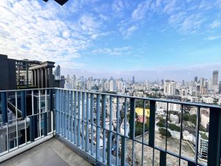 200m to BTS l High Floor l Rooftop Pool l Sontana - Bangkok - 3