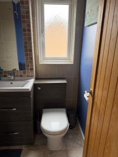 2 Bed Fully Furnished House In Milford Haven - 2