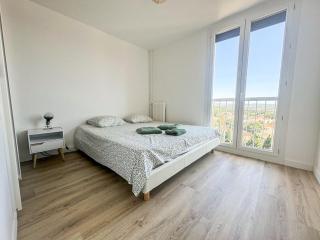 Renovated T3 Accommodation - Air Cond - 8