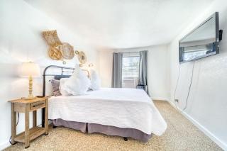 CDA Loft With Private Rooftop Patio And Free Parking - 8
