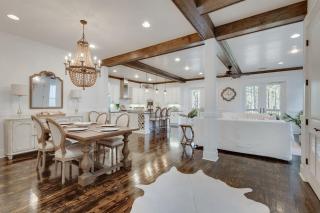 Beargrass Luxury Home- Heated Pool - 2