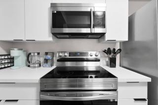 Tempe Retreat Close to ASU, Mill Ave & Airport - 2