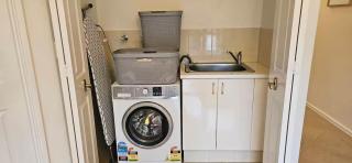 Quiet Central Apartment - 4