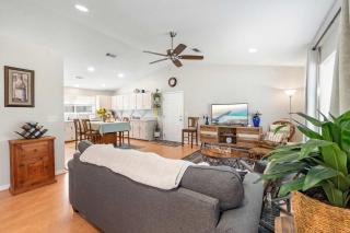 Life's a Breeze - 5min to Pcola Beach , Families - 1