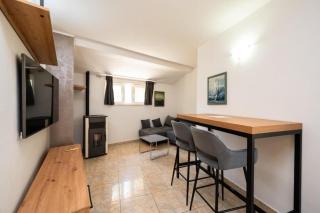 Apartments and Rooms Kudelik - 4