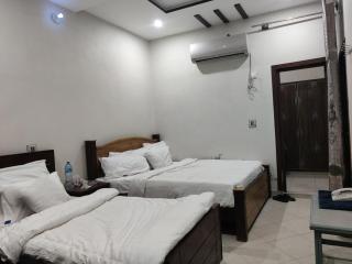 Second Home Hotel - 8