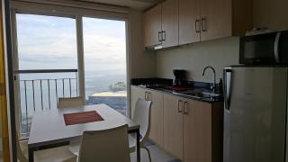 Crystal Suites I Full Taal View - 9