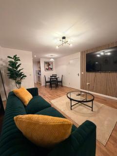 Luton 2bed Premier Stay 6mins Airport FREE Parking - 4