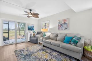 Coastal Fabulous Condo 5 Miles from the BEACH - 8