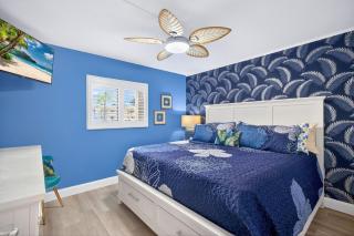 Coastal Fabulous Condo 5 Miles from the BEACH - 2
