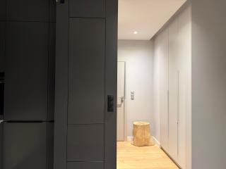 Premium Tolkiena House Mokotów 2- bedrooms & living room, terrace with garden, free underground parking & free high-speed Wi-Fi - 1