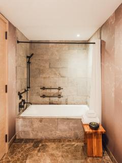 Nobu Hotel Miami Beach - 9