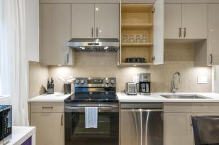 Brand-New Luxury Dunbar 4BR Home Near UBC & Beaches - Sleep 10 - Ideal for Family and World Cup Guests - 3