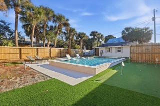 Cozy Bungalow with Private Heated Pool - 9