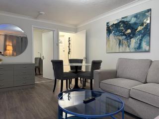 Central Retreat - 2 Min to Luton Interchange & Town Centre - 4