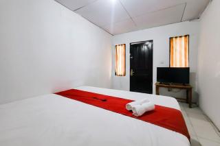 RedDoorz at Pondok Diana Pantai Ujung Genteng 4 - 4