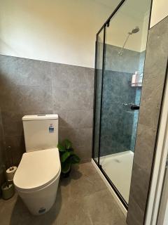 Guest House in East Devonport - 5