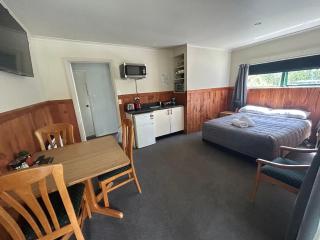 Kiwi Park Motels - 8