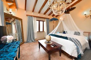 House of Mosaic Art Villa & Gallery Aruba - 1