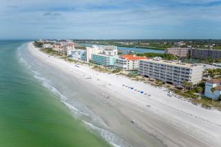 Spacious Beachfront Condo with Stunning Gulf Views - 6